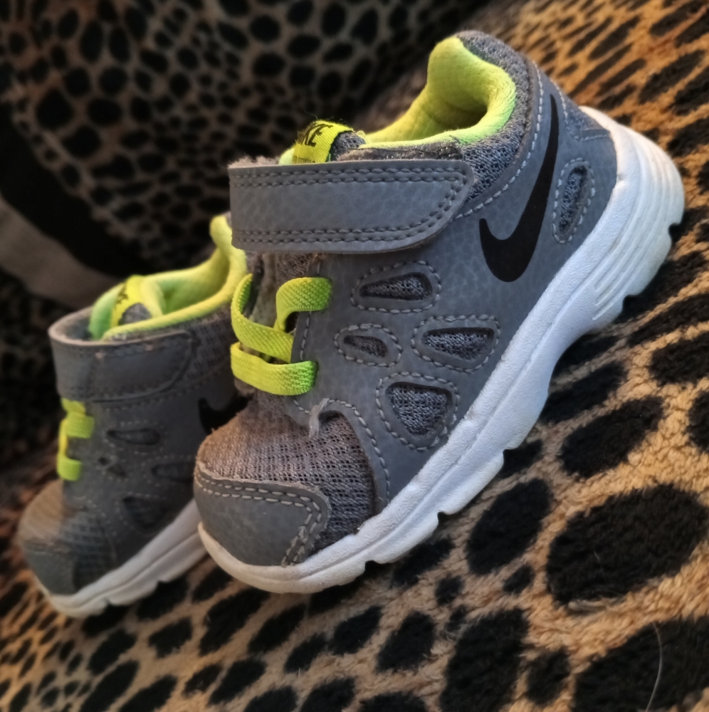4C Nike Shoes